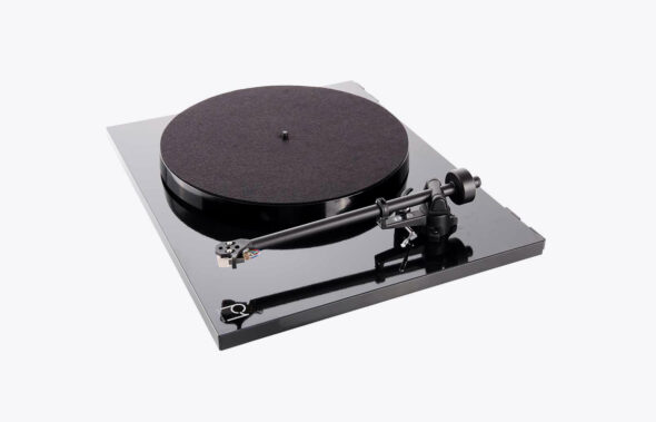 REGA P1 Matt nero opp bianco disponibile