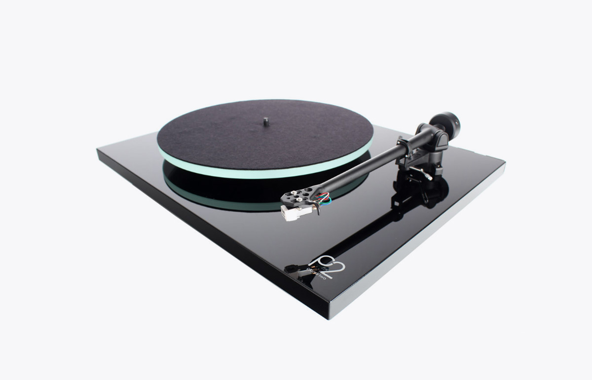 REGA P2 - giradischi NERO / LEGNO / BIANCO DISPONIBILI - Da Pieve HiFi